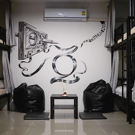 Zen Hostel Chiangmai Chiang Mai Exterior foto